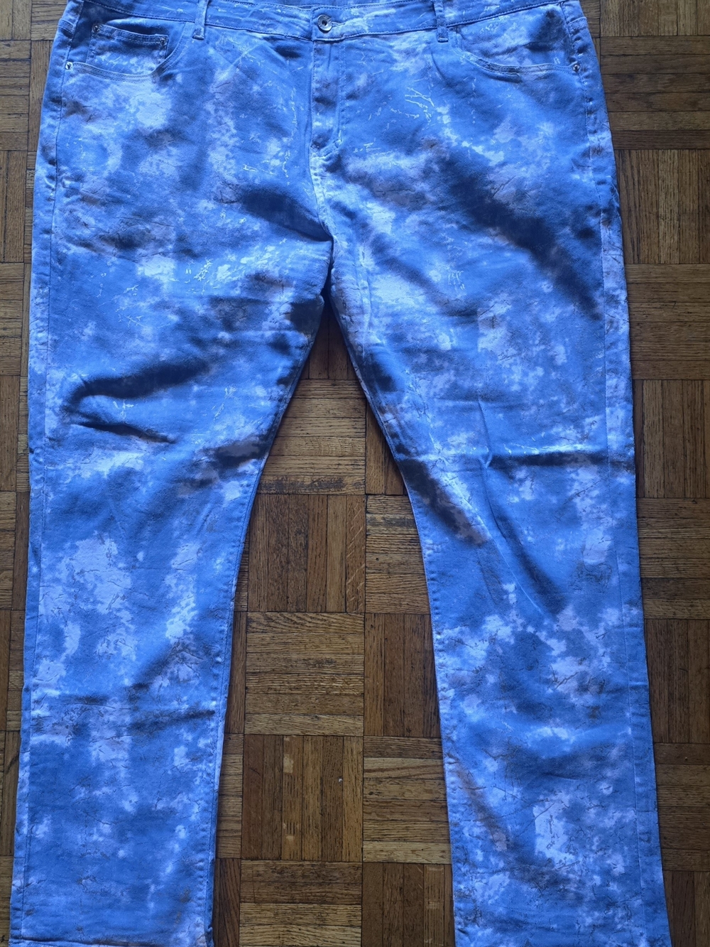 Blue Tie-dye With Silver Jeans